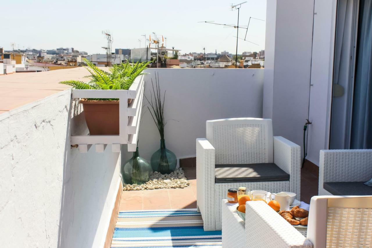 Atico Centrico Con Vistas Apartment Sevilla Bagian luar foto