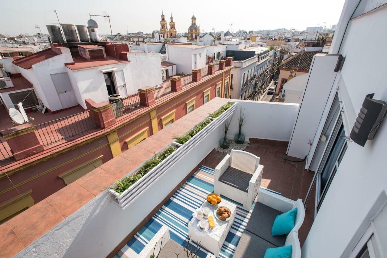 Atico Centrico Con Vistas Apartment Sevilla Bagian luar foto