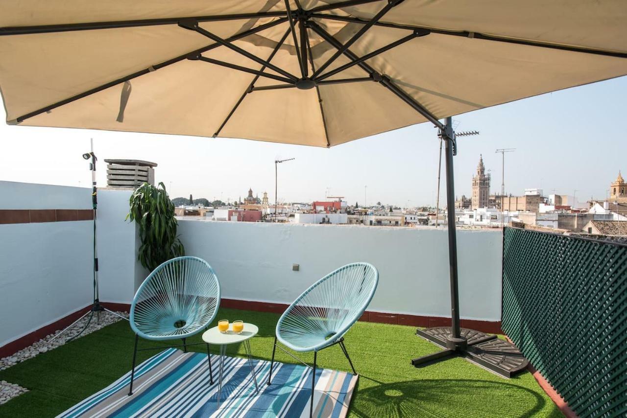 Atico Centrico Con Vistas Apartment Sevilla Bagian luar foto