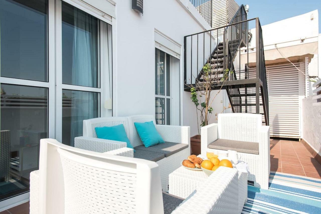 Atico Centrico Con Vistas Apartment Sevilla Bagian luar foto